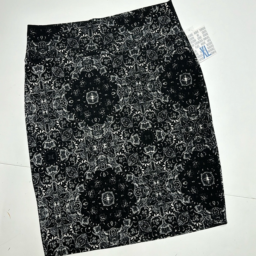 XL Cassie skirt from LuLaRoe NWT - 2 available